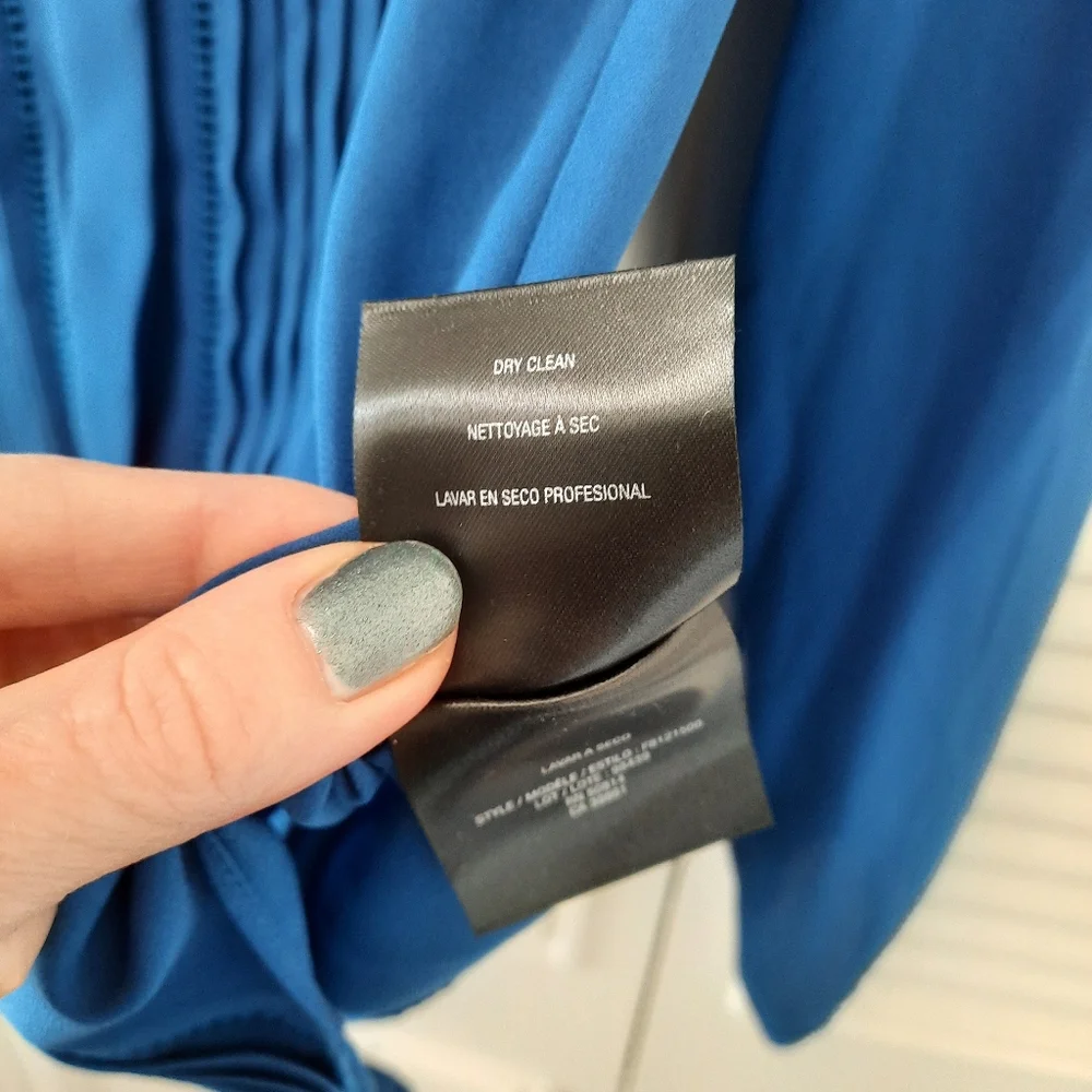 Bright blue T Tahari blouse, size Extra Small. - Picture 3 of 4
